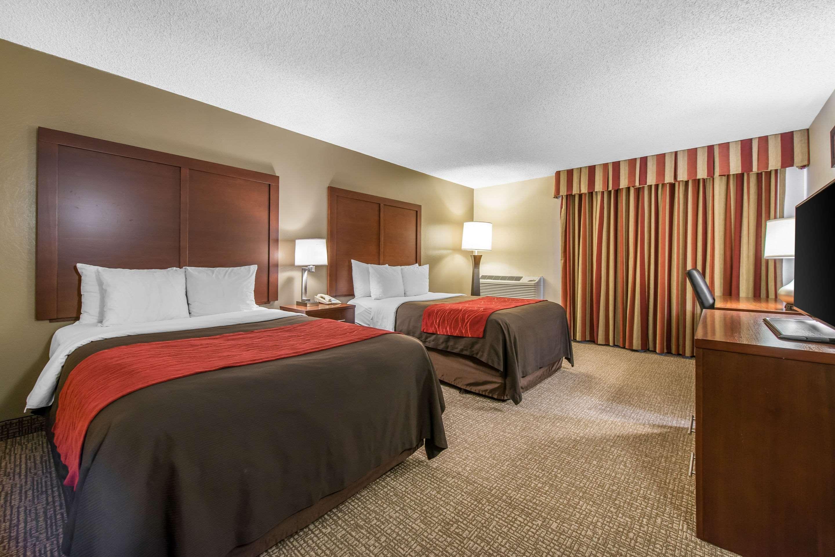 Comfort Inn & Suites Denver Northfield Exterior foto