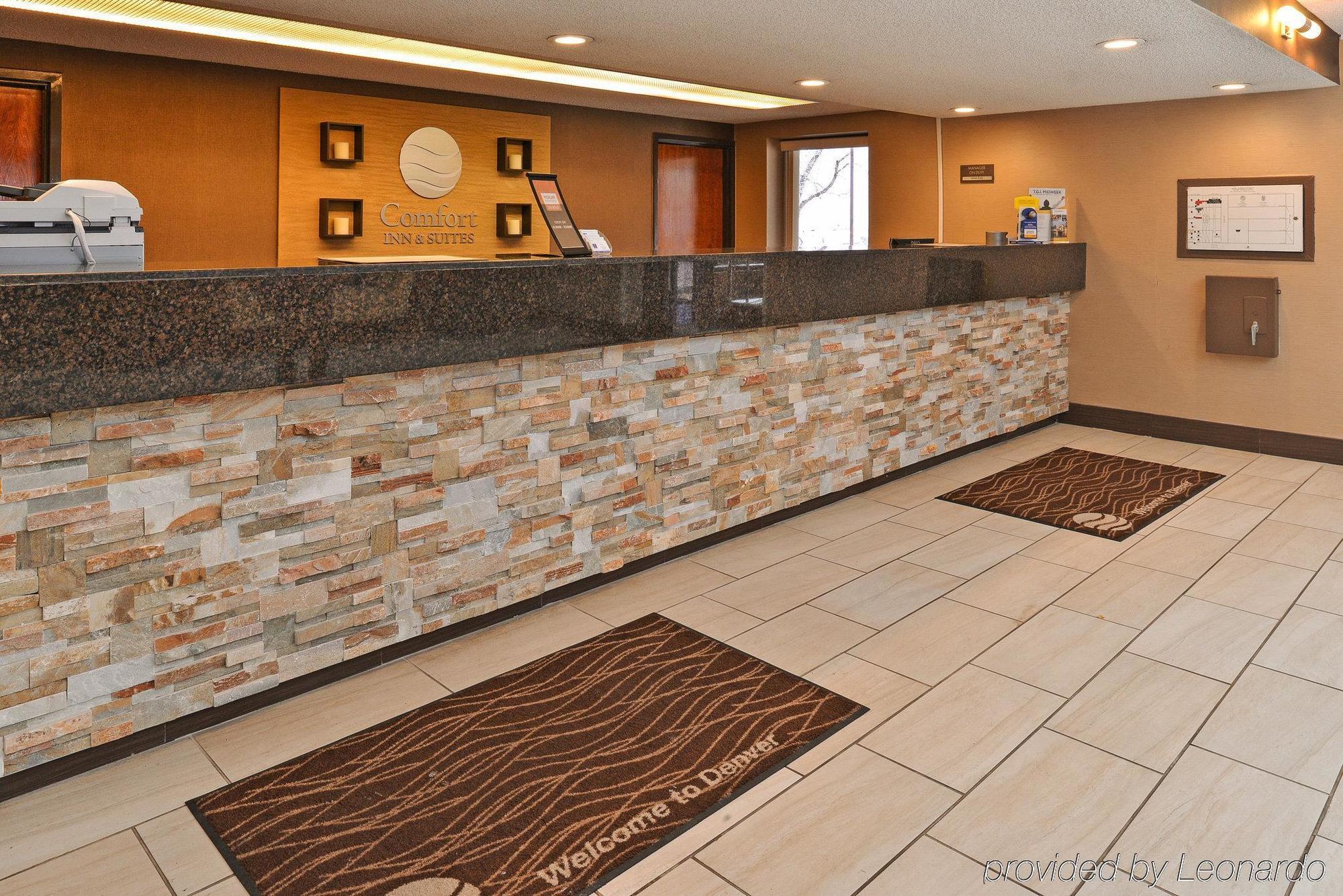 Comfort Inn & Suites Denver Northfield Exterior foto